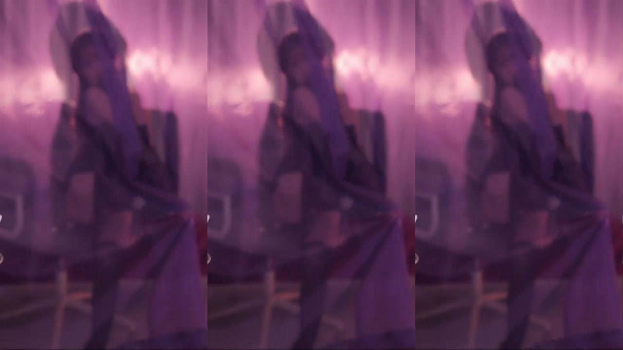 Chinese girl sansuiyi[三岁伊]20230506 Wechat live with Chinese girls dancing 000010