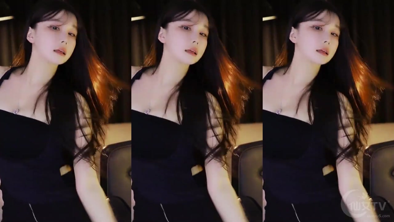 Douyu 湖南小橙子20231024 Chinese girl live dance 000003