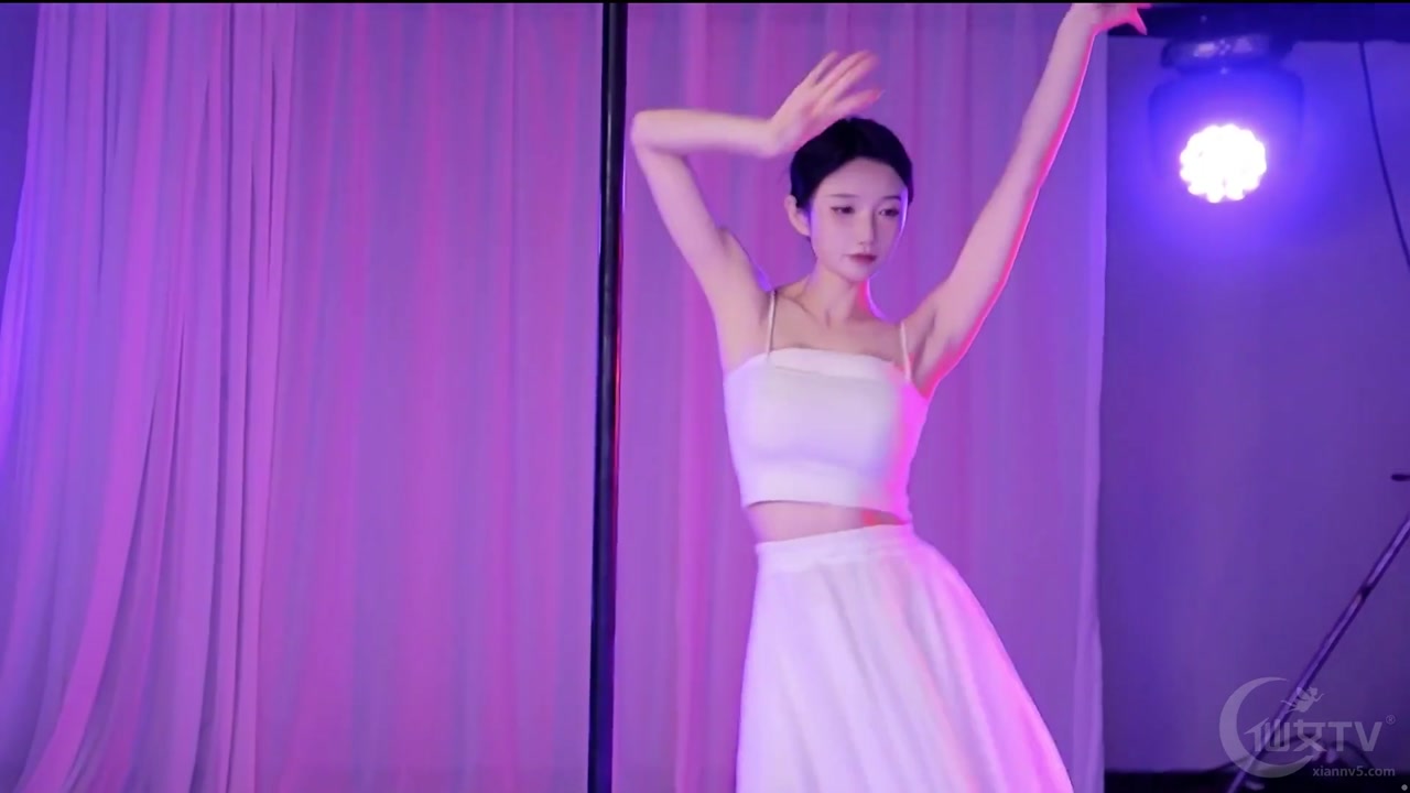坏空空20230630 Chinese Douyu female anchor dances 000036