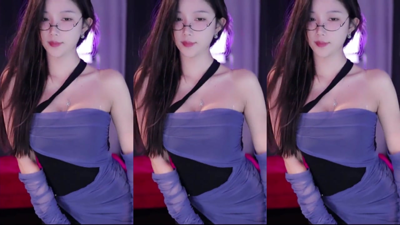 Chinese girl yizhimengqiyoo[一只萌七哟o]20231108 TikTok live with Chinese girls dancing 000000