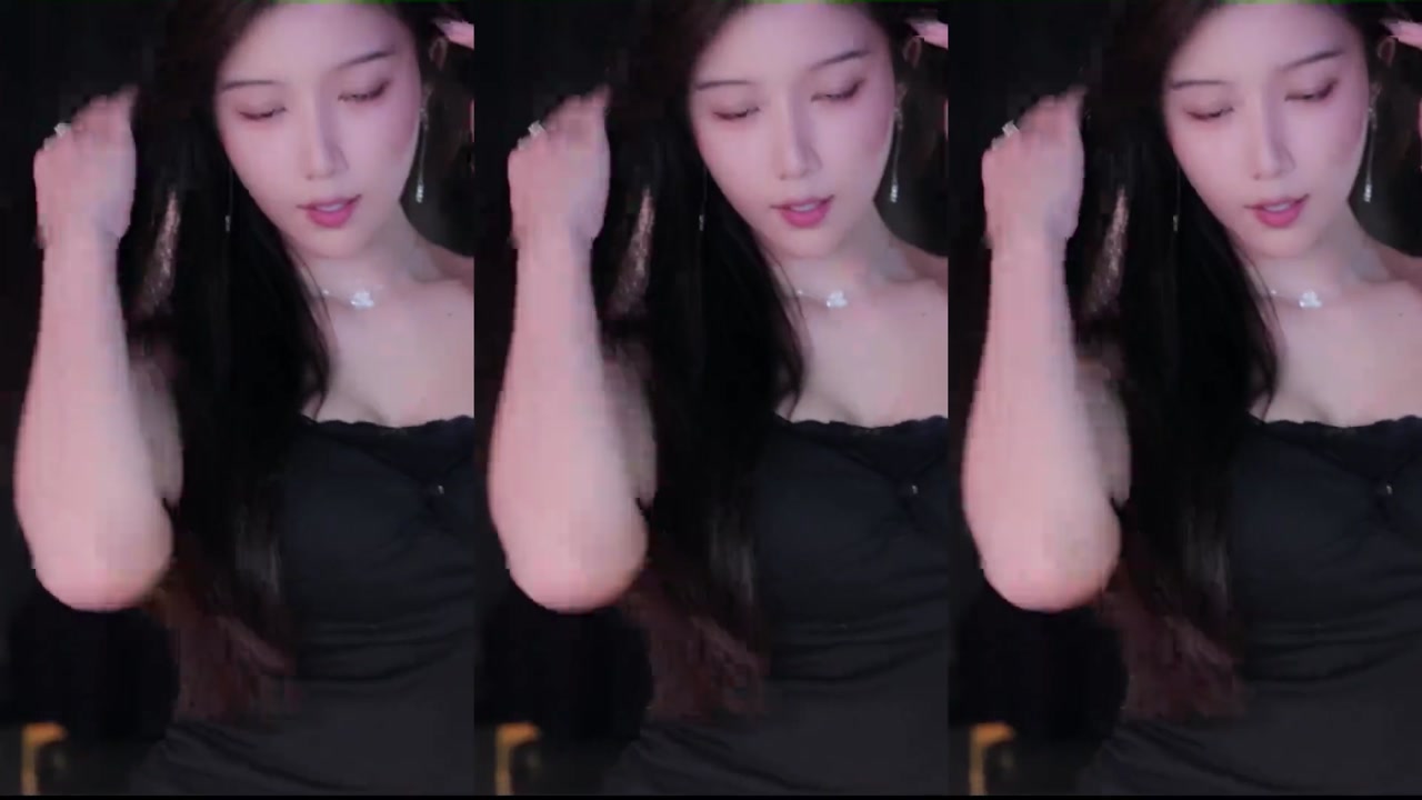 Douyin 一只萌七哟o[yizhimengqiyoo]20230913 Chinese girl live stream 000006