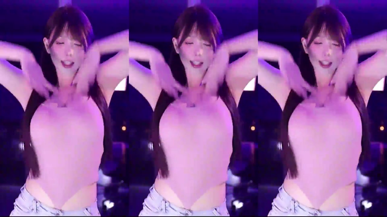 Chinese girl minana呀[minanaya]20231026 TikTok live with Chinese girls dancing 000006
