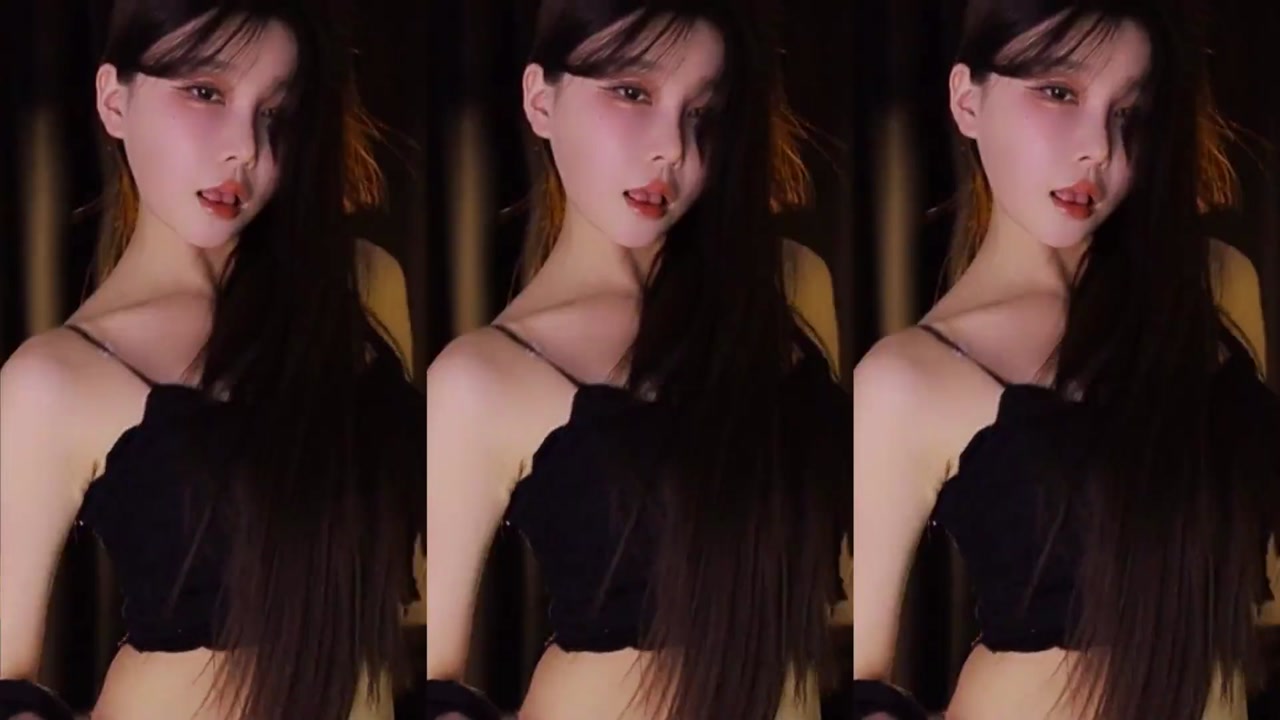 Chinese girl hunanxiaochengzi[湖南小橙子]20230401 sexy female anchor from China dances 000001