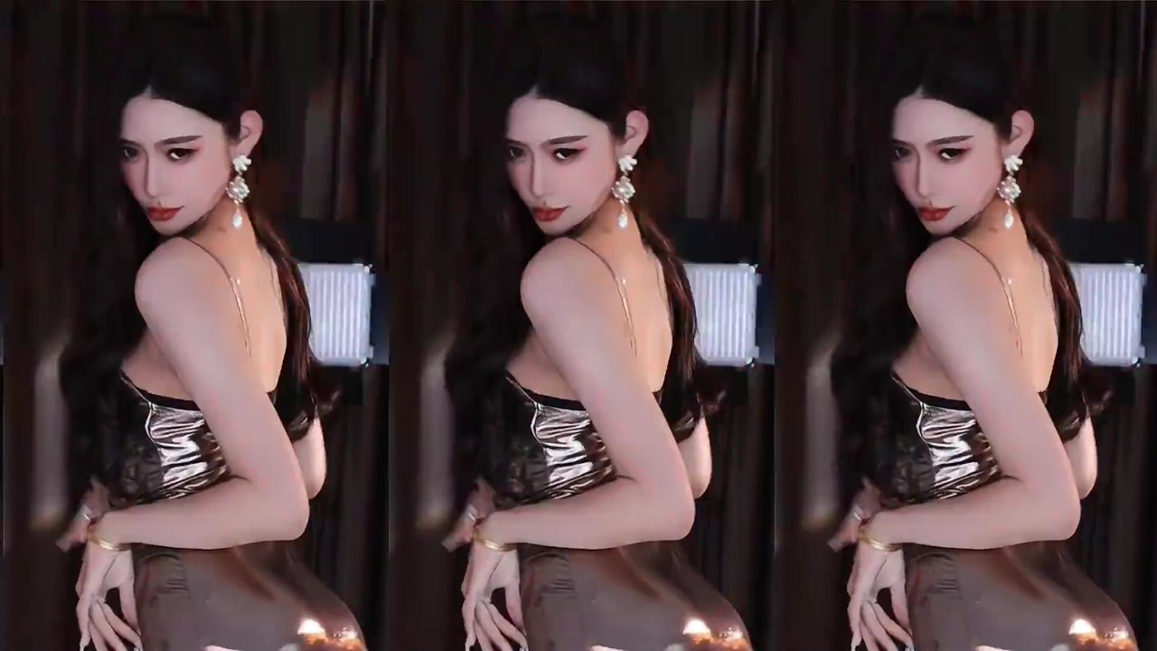 长腿兮兮20231223 Chinese Douyu female anchor dances 000001