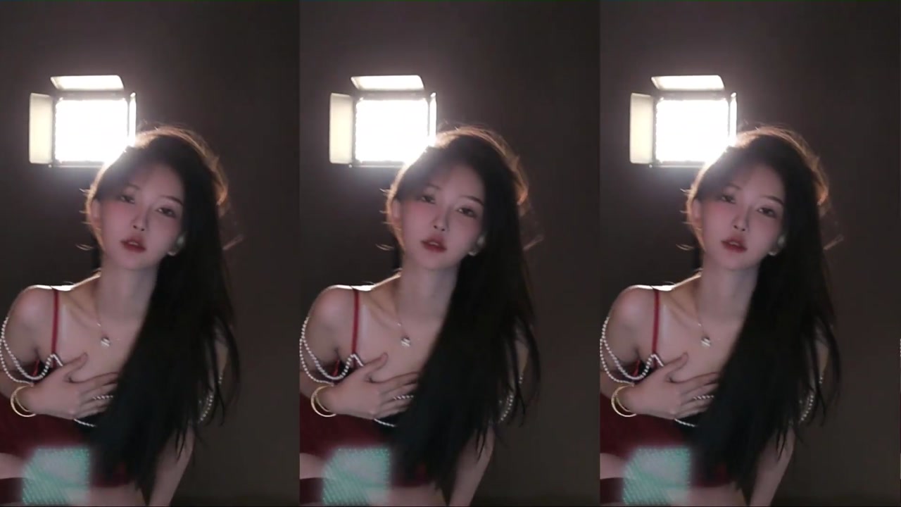 南妹儿20231003 Chinese female anchor live free 000000