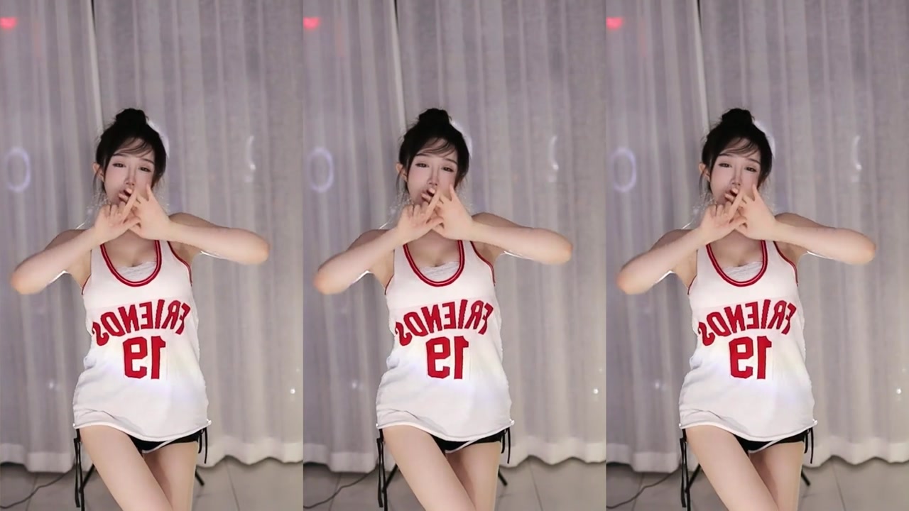 Chinese girl naiyanai[奶言艾]20230622 Chinese dance video 000000