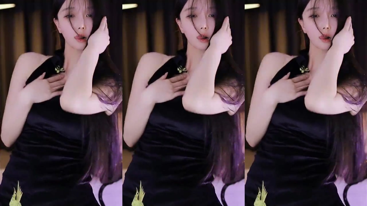 Douyin hunanxiaochengzi[湖南小橙子]20230819 sexy female anchor from China dances 000000