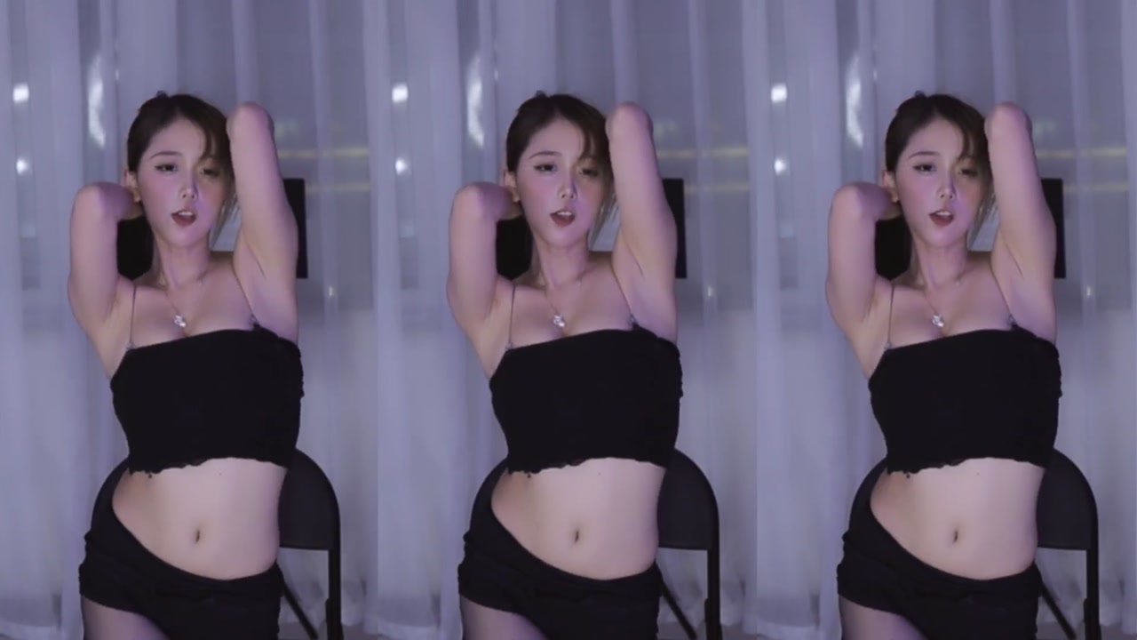 Douyin qiayikouyouzii[恰一口柚子i]20220129 Douyulive dancer Livestream Highlights 224700
