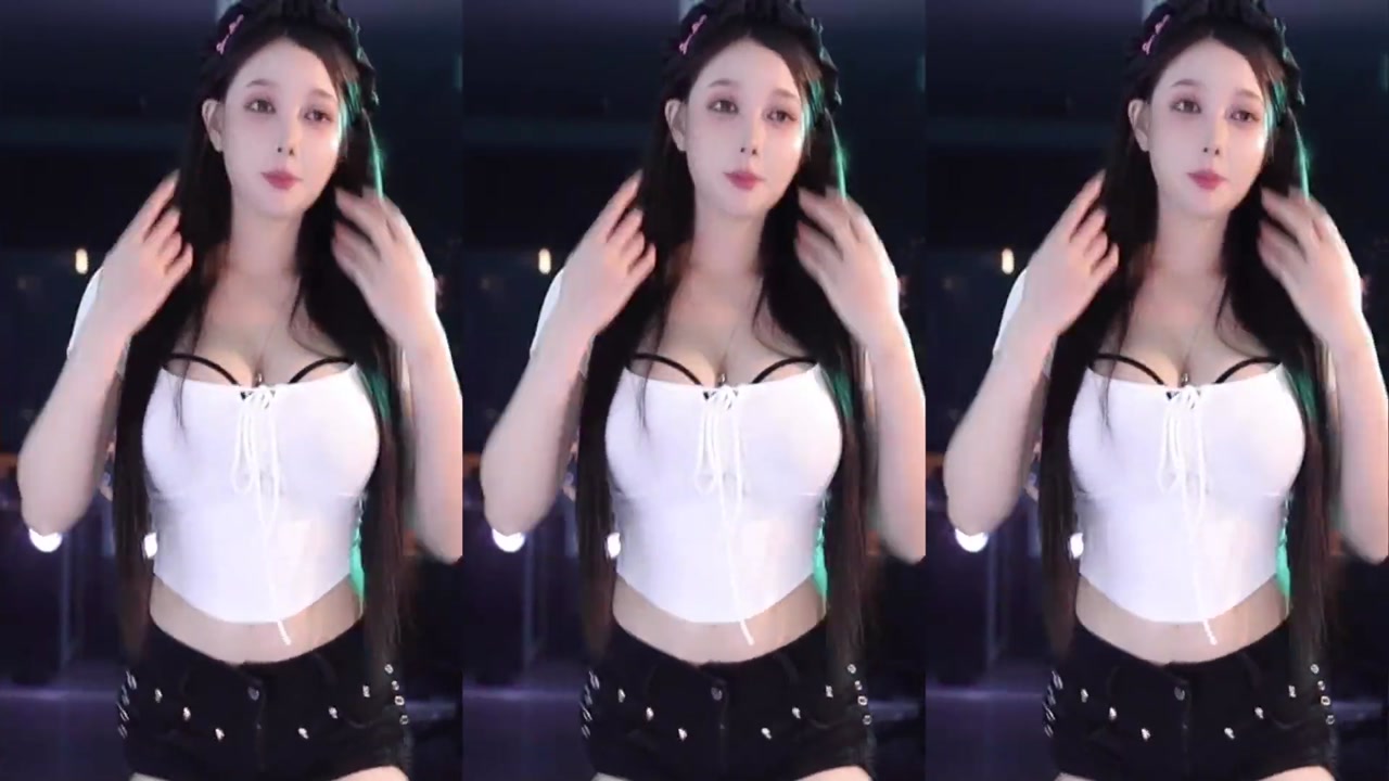 minana呀20230809 TikTok live with Chinese girls dancing 000000