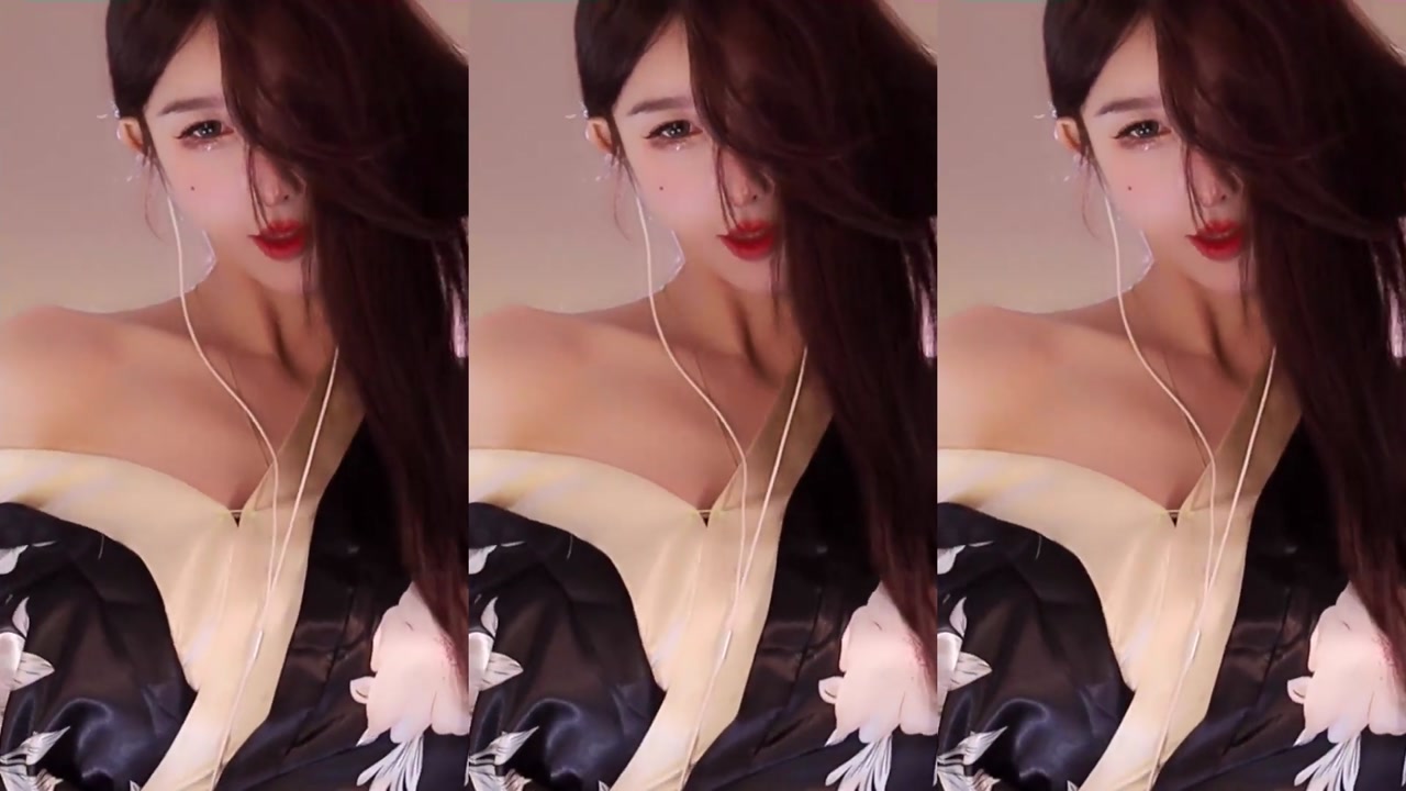 Chinese girl wenningczhu[温柠c丶]20230907 bilibili live Dance cut 000001