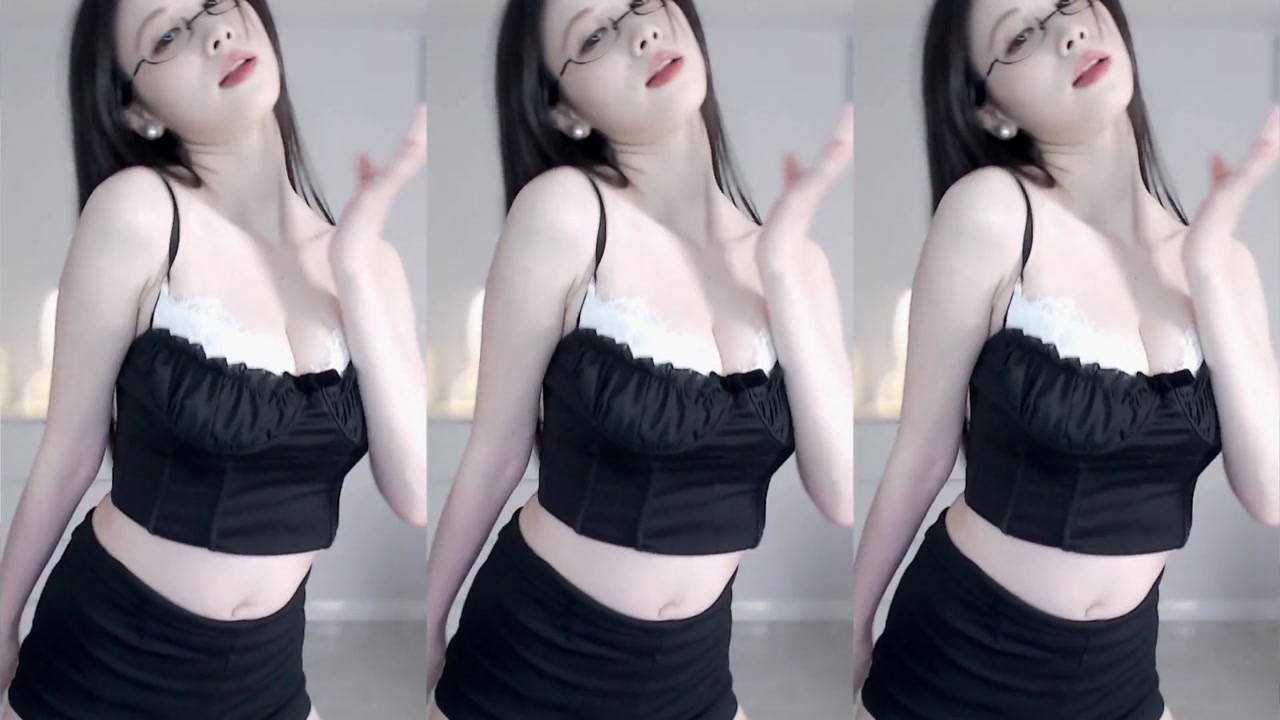 一只小仙若20231126 Chinese female anchor live free 000015