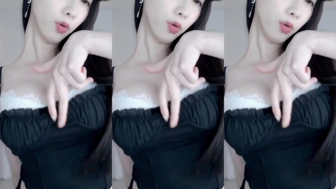 Chinese girl yizhixiaoxianruo[一只小仙若]20231117 Chinese girl live stream 000006
