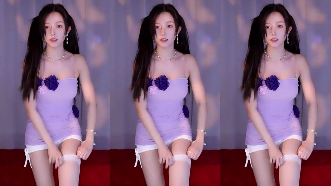 Douyin 一只萌七哟o[yizhimengqiyoo]20231217 A beautiful female anchor from China 000001