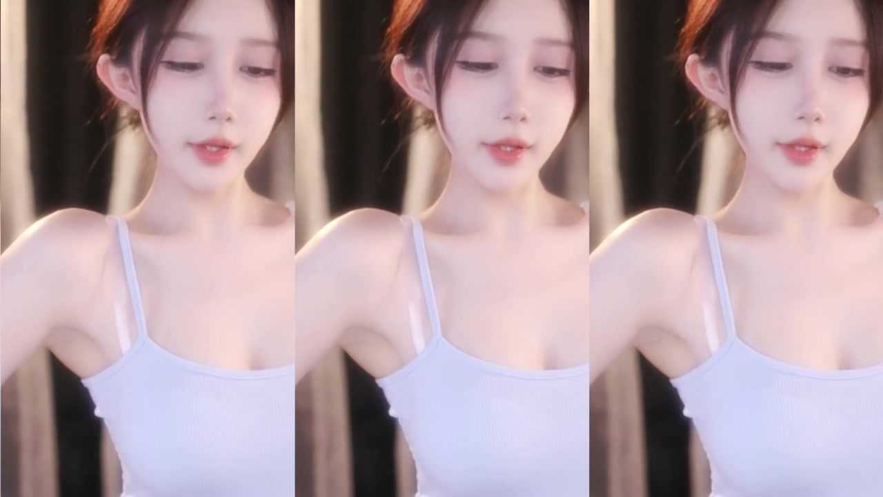 奶言艾20230919 Chinese girl dancing meme 000006