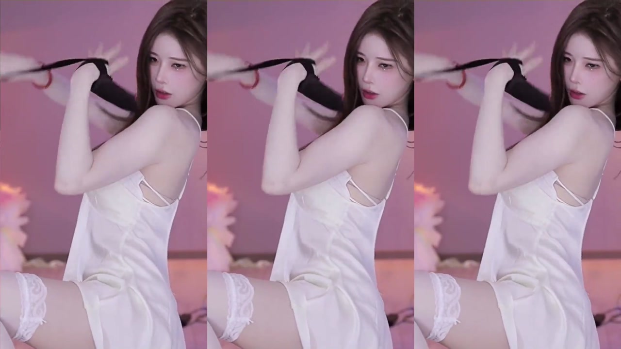 Douyin xiaoshuixi[小水熙]20230406 TikTok live with Chinese girls dancing 000001