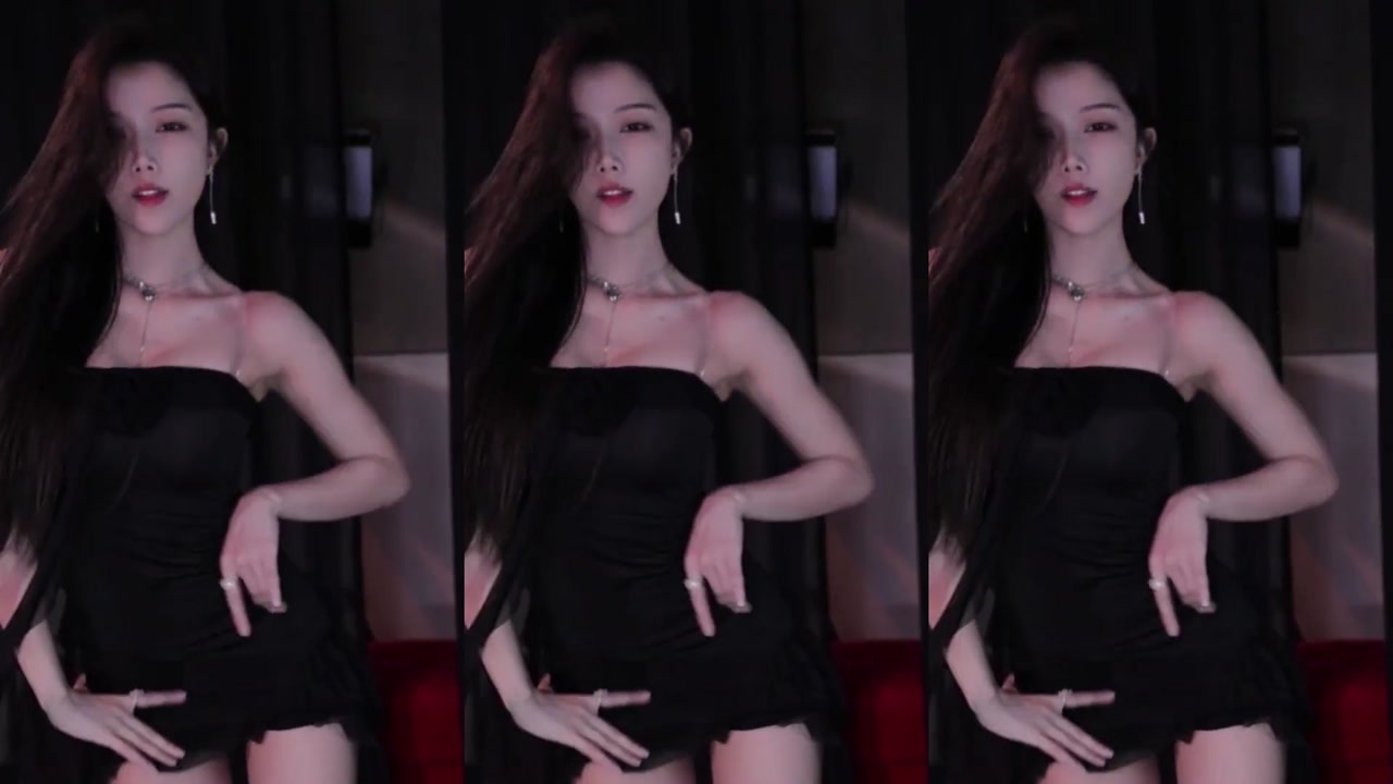 Chinese girl yizhimengqiyoo[一只萌七哟o]20230630 Chinese girl live streamingCute Chinese Girls Dance Live