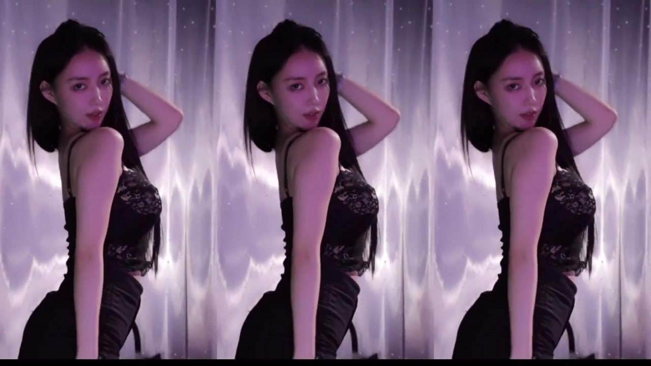 Douyin 王雨檬呀[wangyumengya]20230714 douyinlive dancer Livestream Highlights 000021