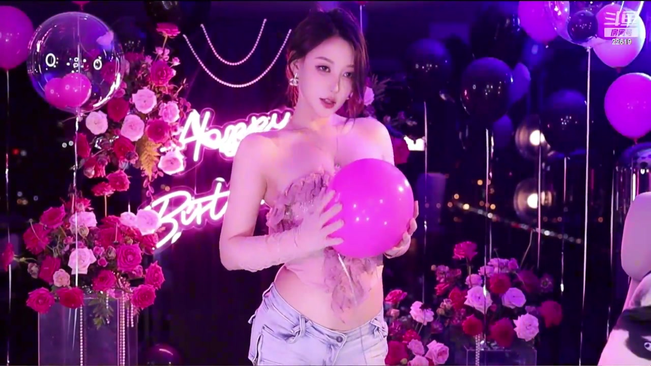 Chinese girl minanaya[minana呀]20230905 douyinlive dancer Livestream Highlights 000006