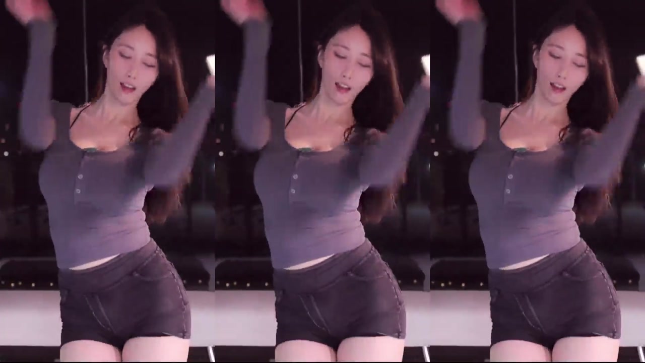 Chinese girl 小小玉酱[xiaoxiaoyujiang]20231220 Adorable Chinese Girl Group Dance Live 000001