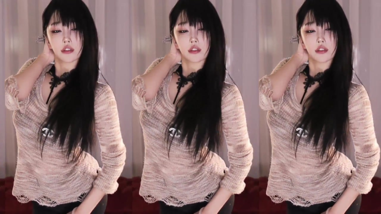 Chinese girl vivixiaoxiaosu[vivi小小酥]20231210 bilibili live Dance cut 000000
