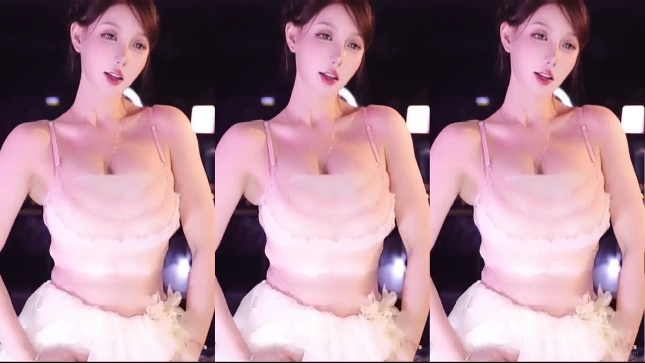 Douyin minanaya[minana呀]20231025 Chinese girl live stream 000015