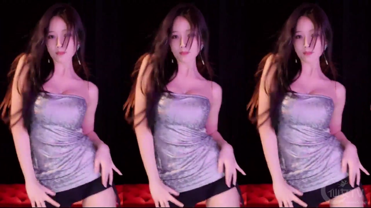 Chinese girl yizhimengqiyoo[一只萌七哟o]20240115 Chinese girl live dance 000036