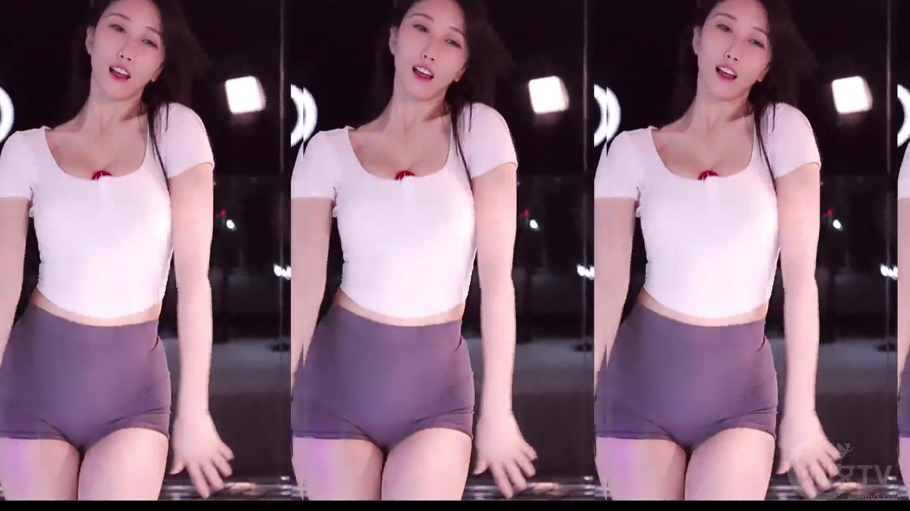 Douyu 小小玉酱20230921 Chinese girl live streamingCute Chinese Girls Dance Livestream Highlights 000003