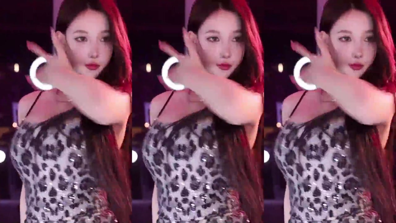 Chinese girl minanaya[minana呀]20230721 sexy female anchor from China dances 000000