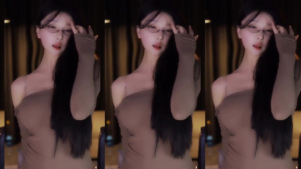 Chinese girl 湖南小橙子[hunanxiaochengzi]20230620 pretty chinese girl live dance 000000