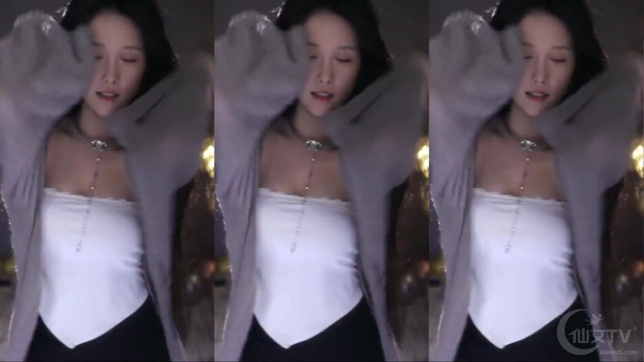 Huya 朴雨彬20231227 Adorable Chinese Girl Group Dance Live 000021