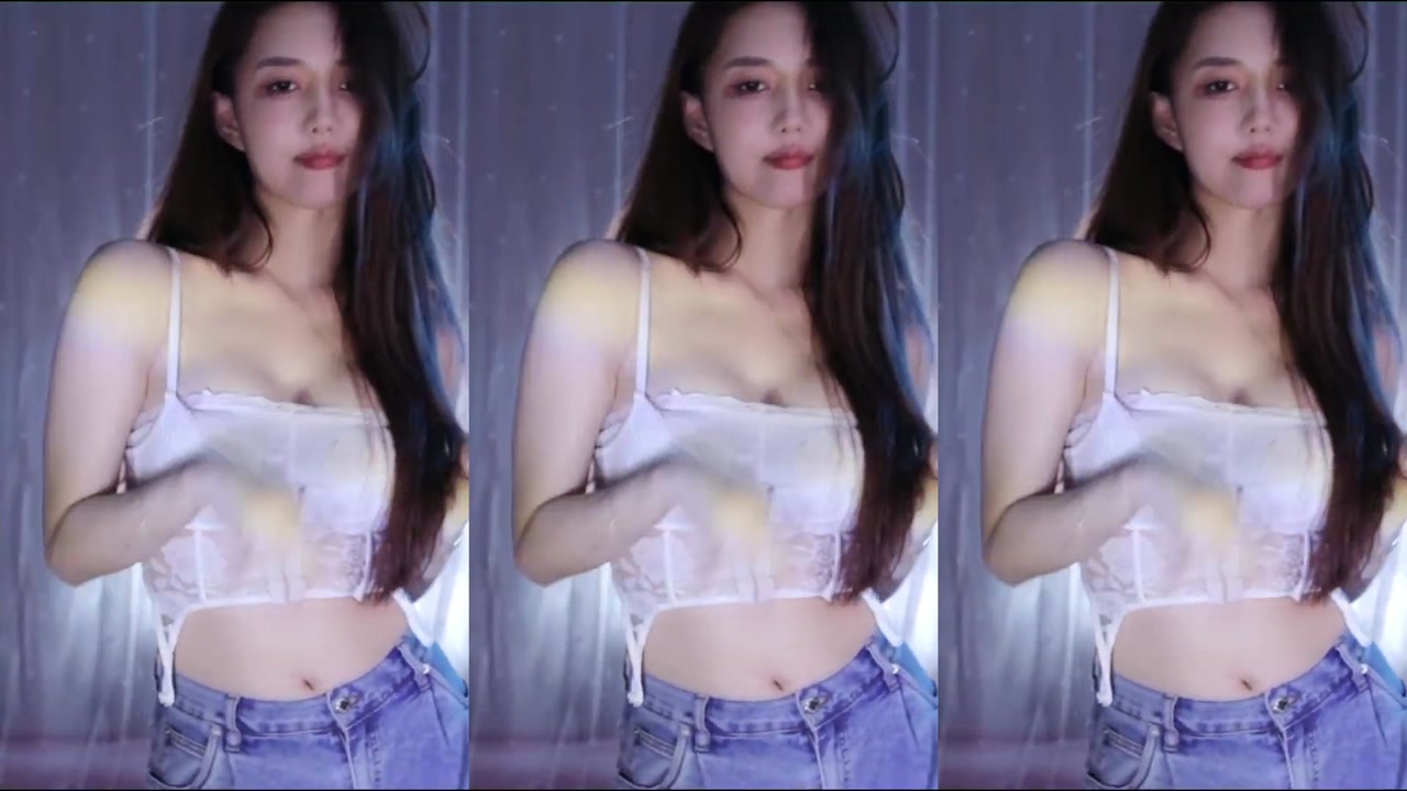 Huya 王雨檬呀20230414 Chinese girl dancing meme 000001
