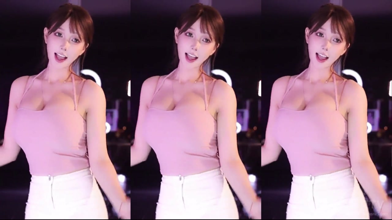 minana呀20231103 Chinese Douyu female anchor dances 000001