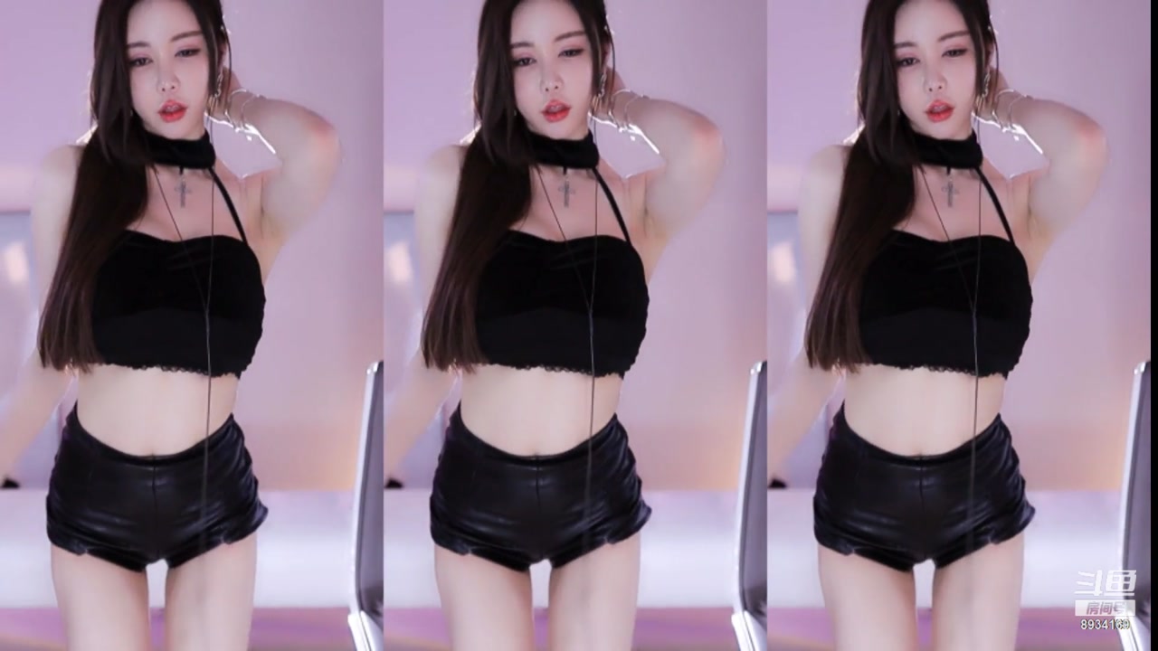 Huya 优粒20220130 Chinese girl live stream 150700