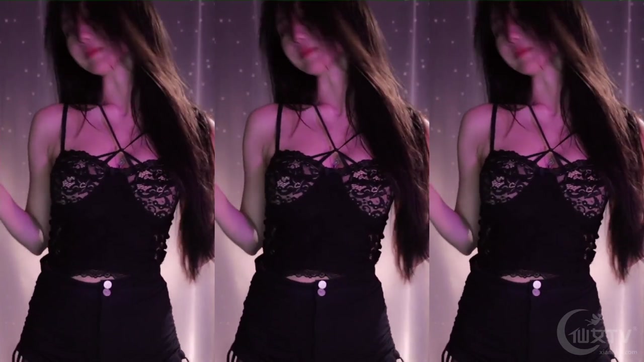Huya 王雨檬呀20230927 Chinese girl dancing meme 000015