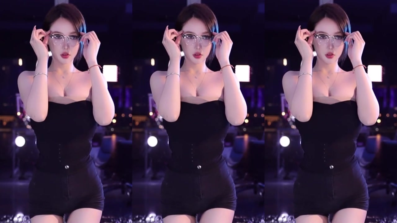 Douyu minana呀20230627 Chinese girl live streamingCute Chinese Girls Dance Livestream Highlights 0000