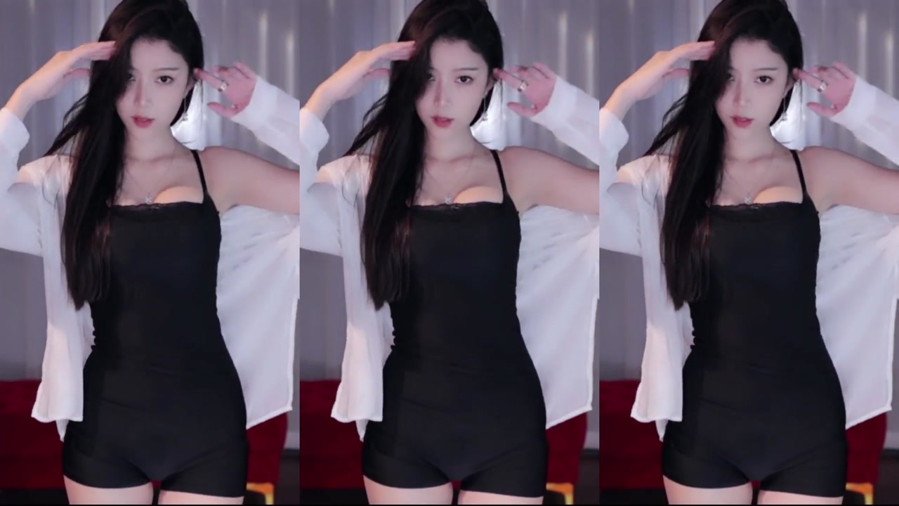 Chinese girl 一只萌七哟o[yizhimengqiyoo]20231019 Douyu live Dance Livestream Highlights 000010