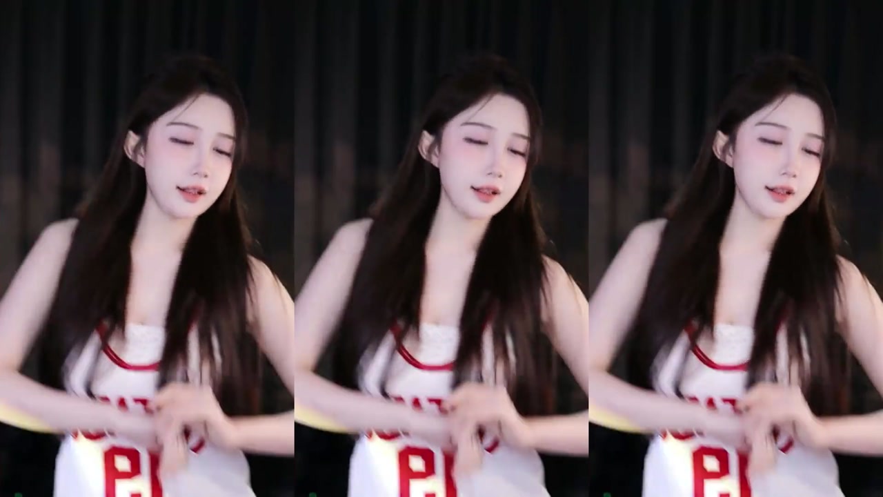 Chinese girl naiyanai[奶言艾]20230824 Wechat live with Chinese girls dancing 000015