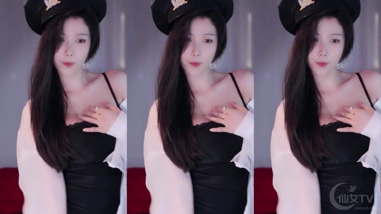 Douyin yizhimengqiyoo[一只萌七哟o]20231019 Chinese girl live stream 000036