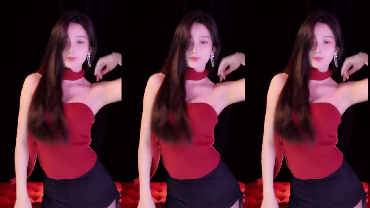 Douyin yizhimengqiyoo[一只萌七哟o]20240125 Chinese girl korean dance videos 000006