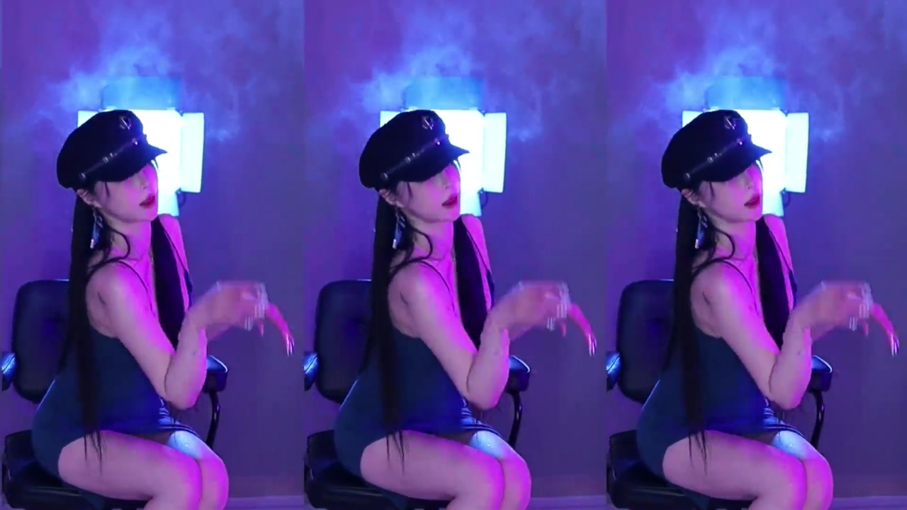 苏恩Olivia20240331 Chinese girl dancing meme 000330
