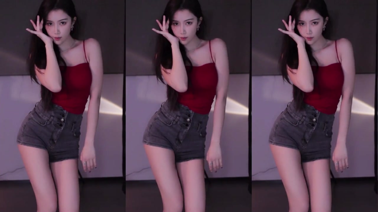 Chinese girl 一只萌七哟o[yizhimengqiyoo]20230607 Wechat live with Chinese girls dancing 000006