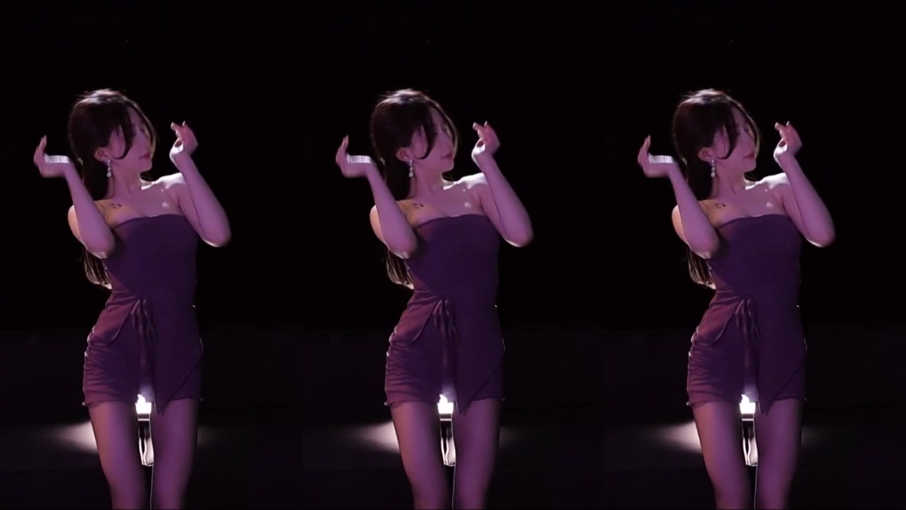 Douyin 奶言艾[naiyanai]20231222 Chinese girl live streamingCute Chinese Girls Dance Livestream Highligh
