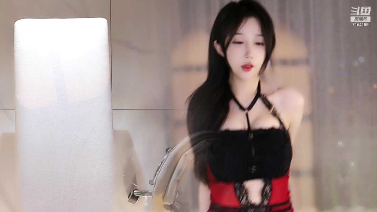Chinese girl 奶言艾[naiyanai]20230421 Douyu live Dance Livestream Highlights 000045