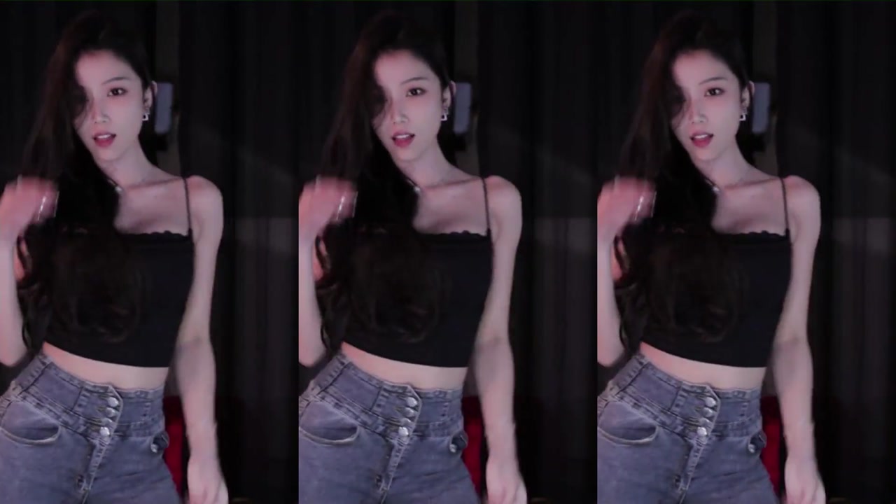 Douyin 一只萌七哟o[yizhimengqiyoo]20230724 Chinese girl live streamingCute Chinese Girls Dance Livestream