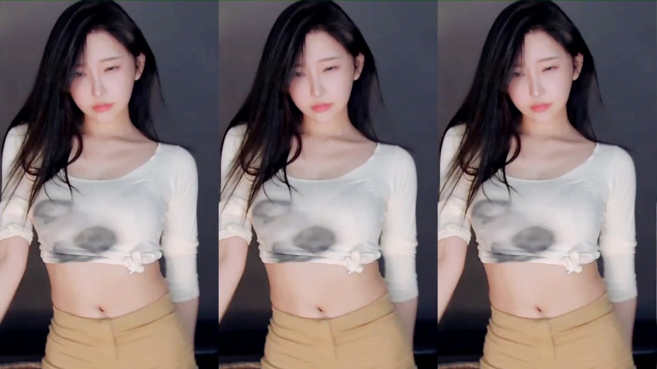 Huya vivi小小酥20220117 Sexy Chinese Girl Dance 224901