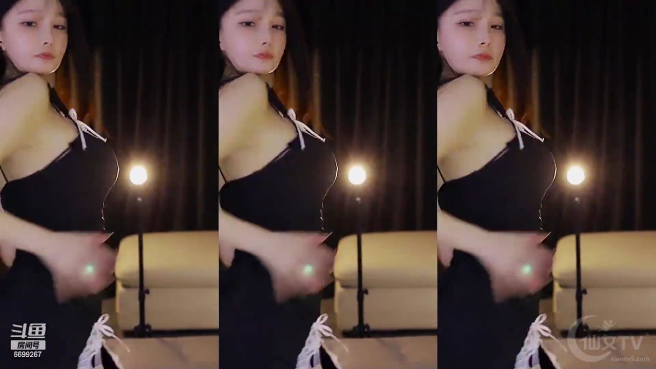 Douyin hunanxiaochengzi[湖南小橙子]20230719 douyin live Dance Livestream Highlights 000003