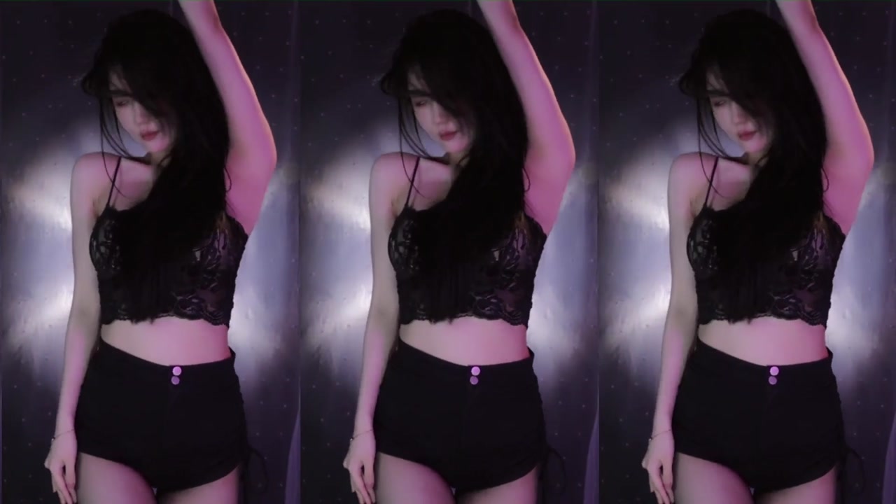 Chinese girl wangyumengya[王雨檬呀]20230430 douyin live Dance Livestream Highlights 000001