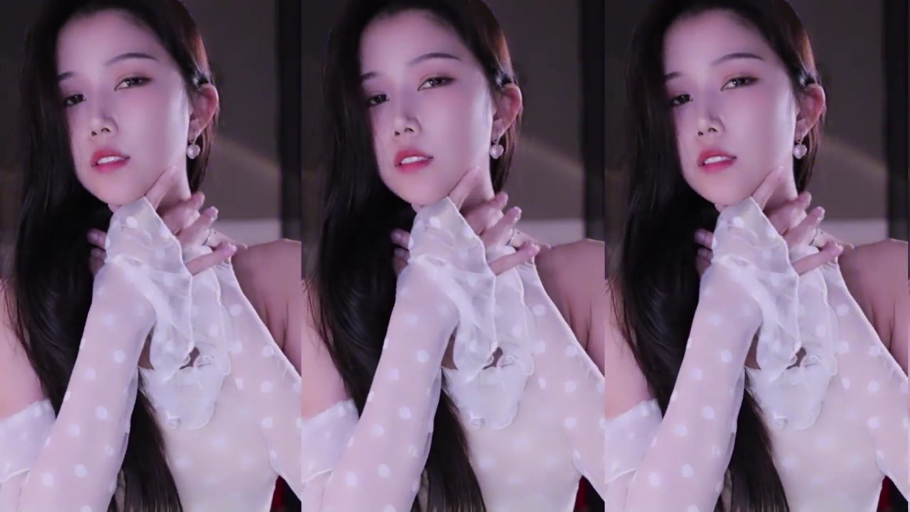 Huya 一只萌七哟o20230623 Adorable Chinese Girl Group Dance Live 000006