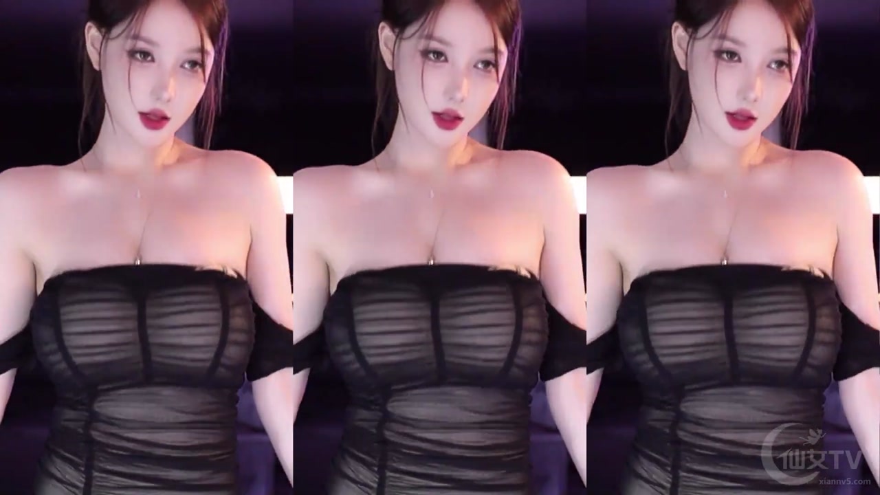 Douyin minanaya[minana呀]20230702 TikTok live with Chinese girls dancing 000045