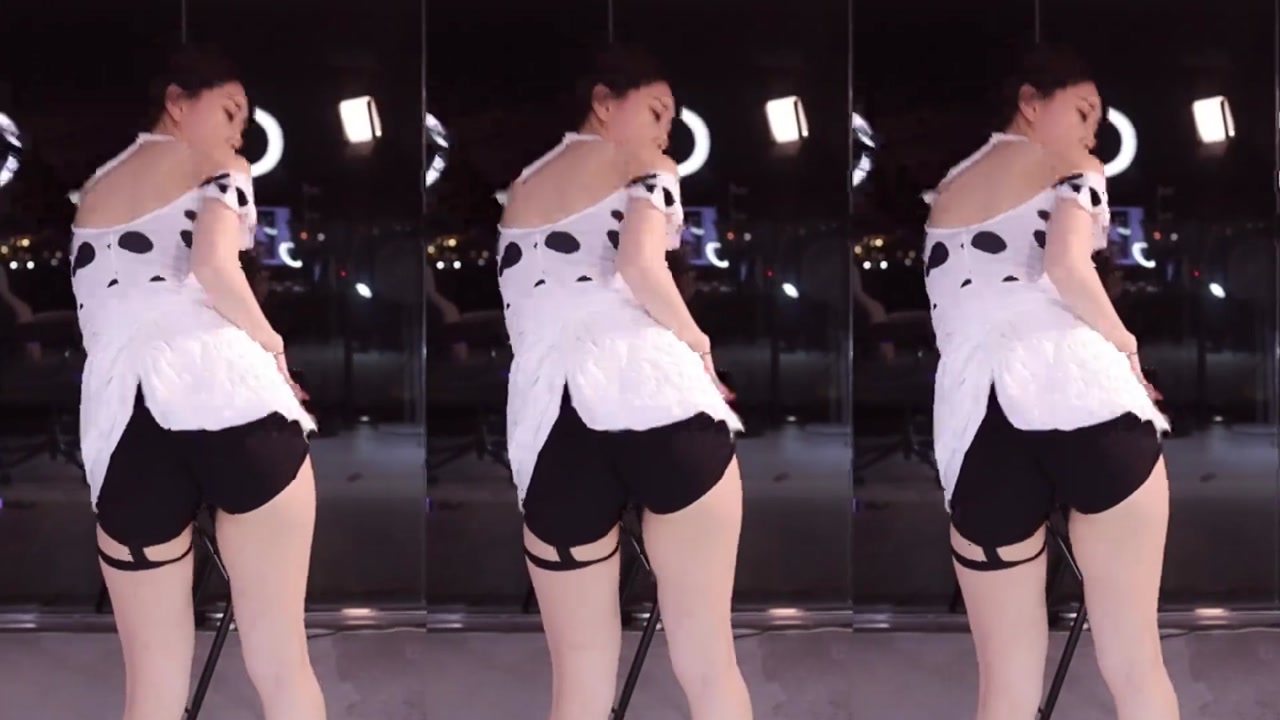 Huya 小小玉酱20230905 Chinese Live Girl Dance 000006